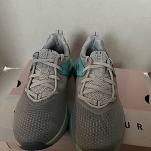 Under Armour Women's Charged Breathe TR 2 Training Shoes - Gray, 6